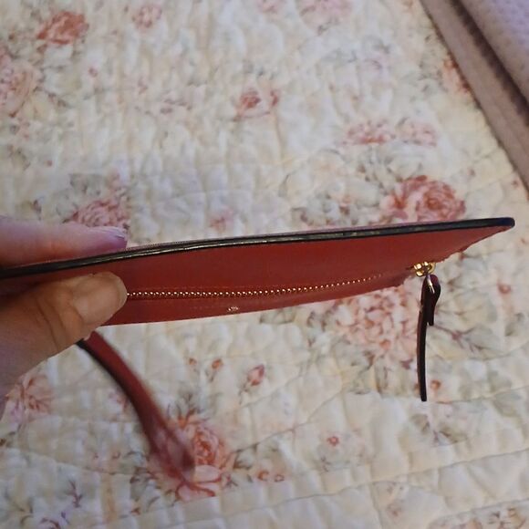 Kate Spade  - Picture 5 of 5